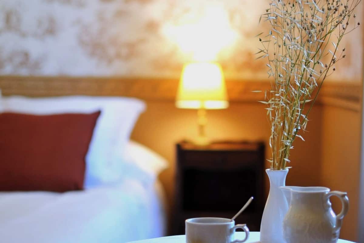 Deluxe Quadruple Room, 2 Queen Beds, Non Smoking, Pool View