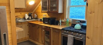 Charming and convenient, private unit in original farmhouse in Waterbury Center.