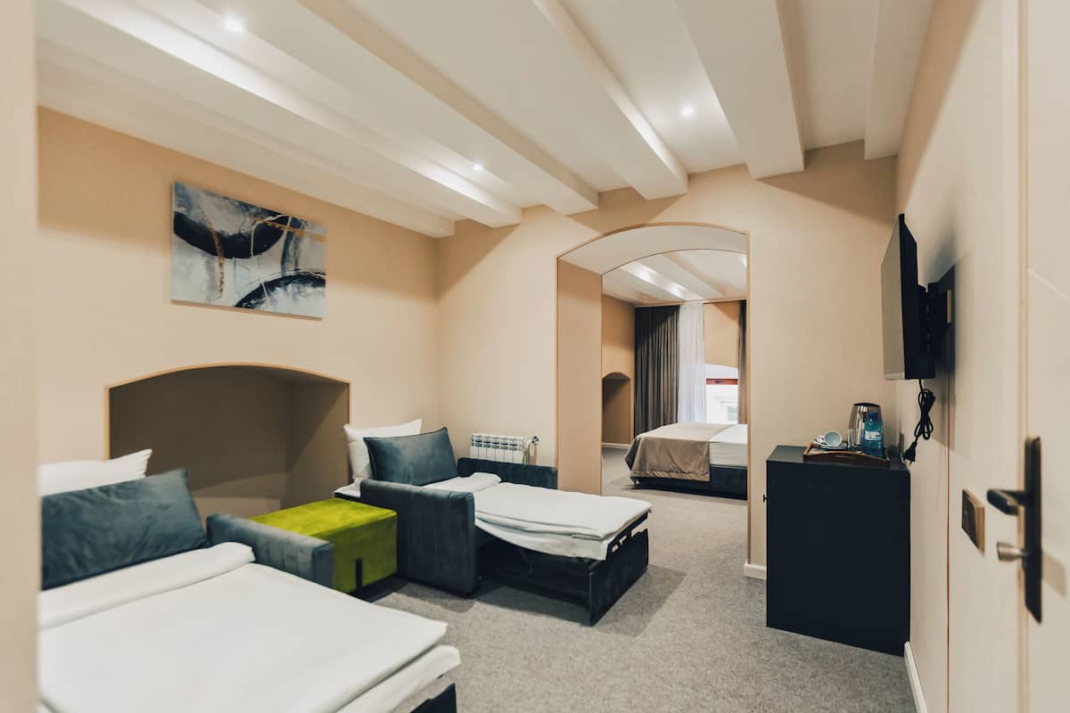 In-room safe, blackout curtains, soundproofing, iron/ironing board