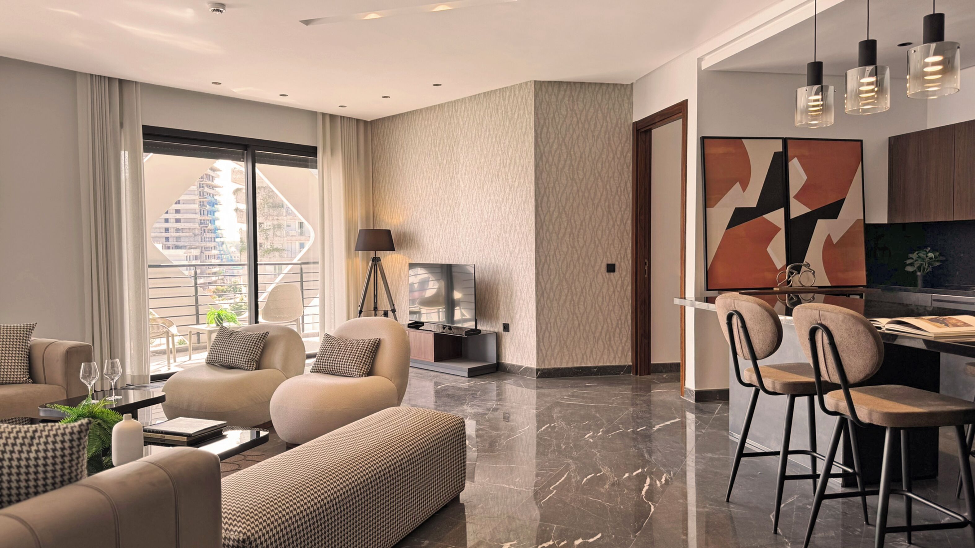 客房内保险箱、遮光窗帘、免费 WiFi