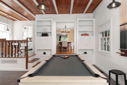 Exclusive Lux Home Near Town • Game Rm • Gym • 4BR