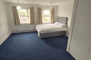 1 bedroom, iron/ironing board, WiFi