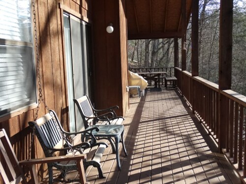 Gail's Retreat Cabin