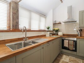 Cookware/dishes/utensils