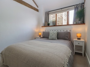 1 habitación, decoración personalizada y muebles diferentes 