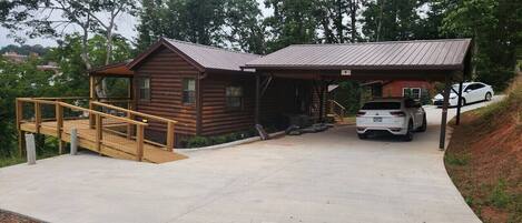 المنطقة المحيطة بالمنشأة