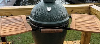 Updated 4-bedroom
Toddler safe backyard, new appliances and furniture, green egg