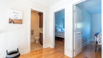 3 bedrooms, iron/ironing board, travel crib, WiFi