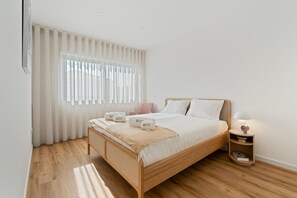 1 slaapkamer, een strijkplank/strijkijzer, internet, beddengoed
