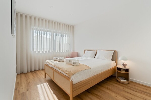 1 bedroom, iron/ironing board, Internet, bed sheets