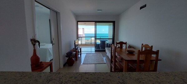 Basic Apartment | Free WiFi, bed sheets