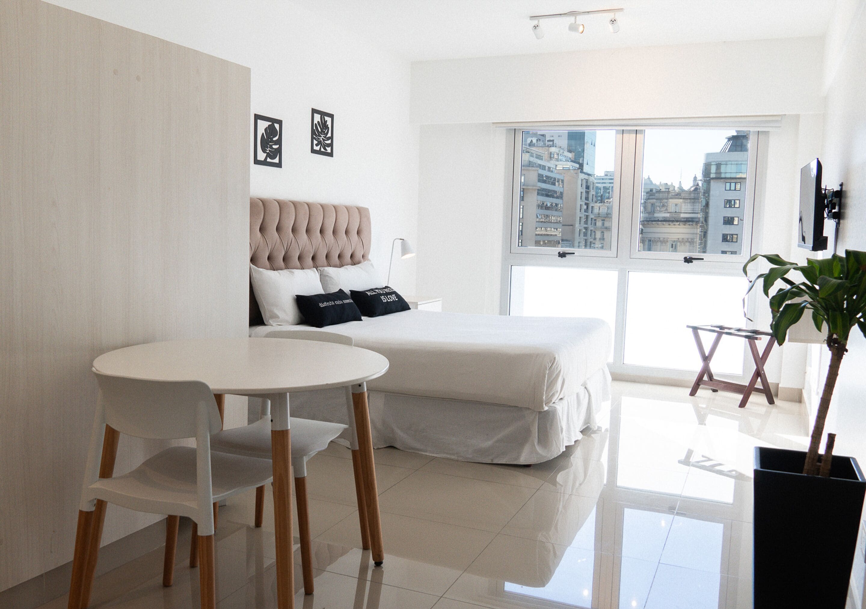 Free WiFi, bed sheets