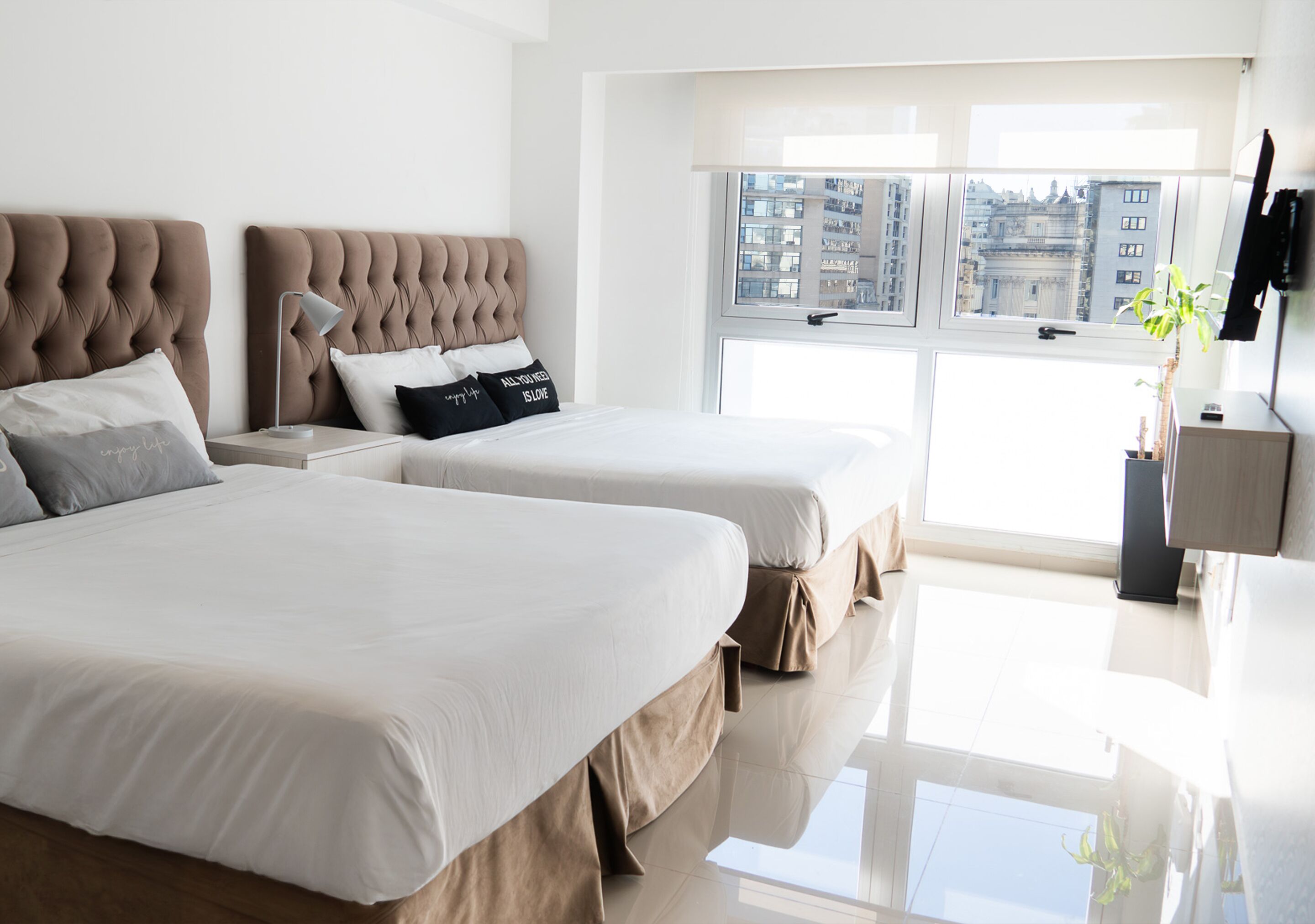 Free WiFi, bed sheets
