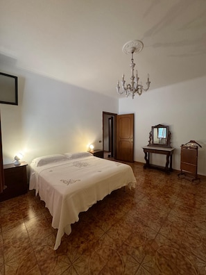 2 chambres, accĂšs Internet, draps fournis