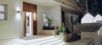 7-room palace in Palm Hills