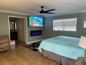 3 chambres, fer et planche à repasser, Wi-Fi, draps fournis