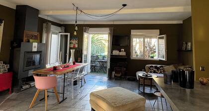 Beautiful apartment in large stone house in the heart of a Corsican village