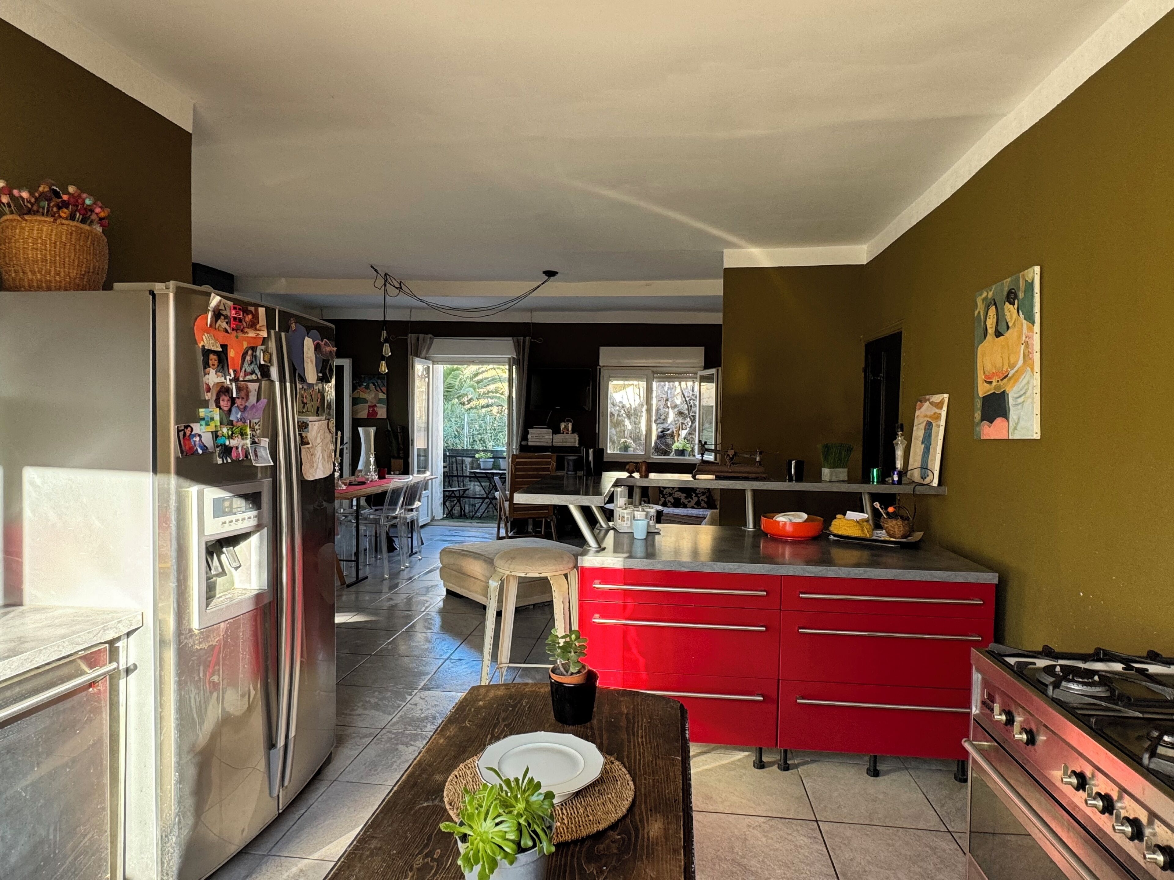 Micro-ondes, four, plaque de cuisson, lave-vaisselle