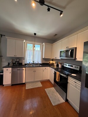 Microwave, oven, stovetop, dishwasher