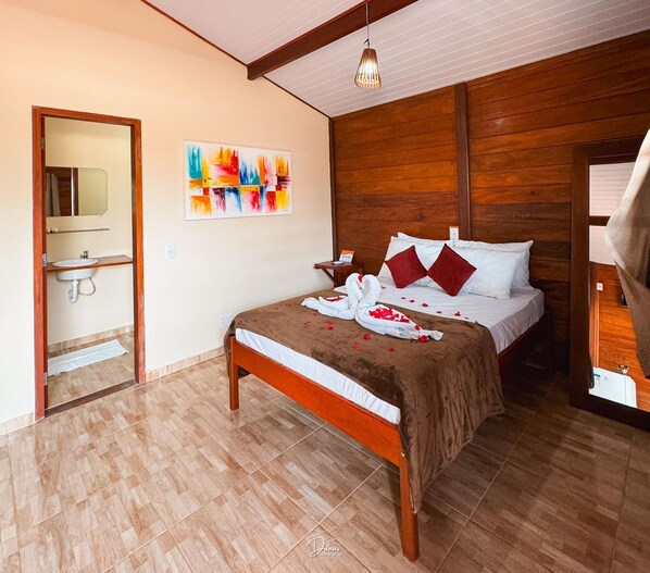 Classic Room, Lanai | Free WiFi