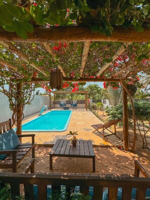 Private pool