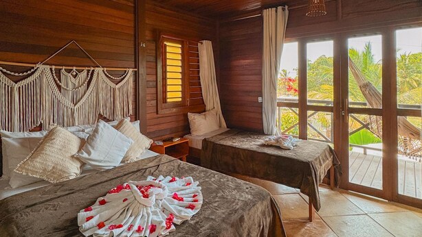 Chambre Confort double ou avec lits jumeaux, lanai, vue sur le jardin | Accès au Wi-Fi (inclus)