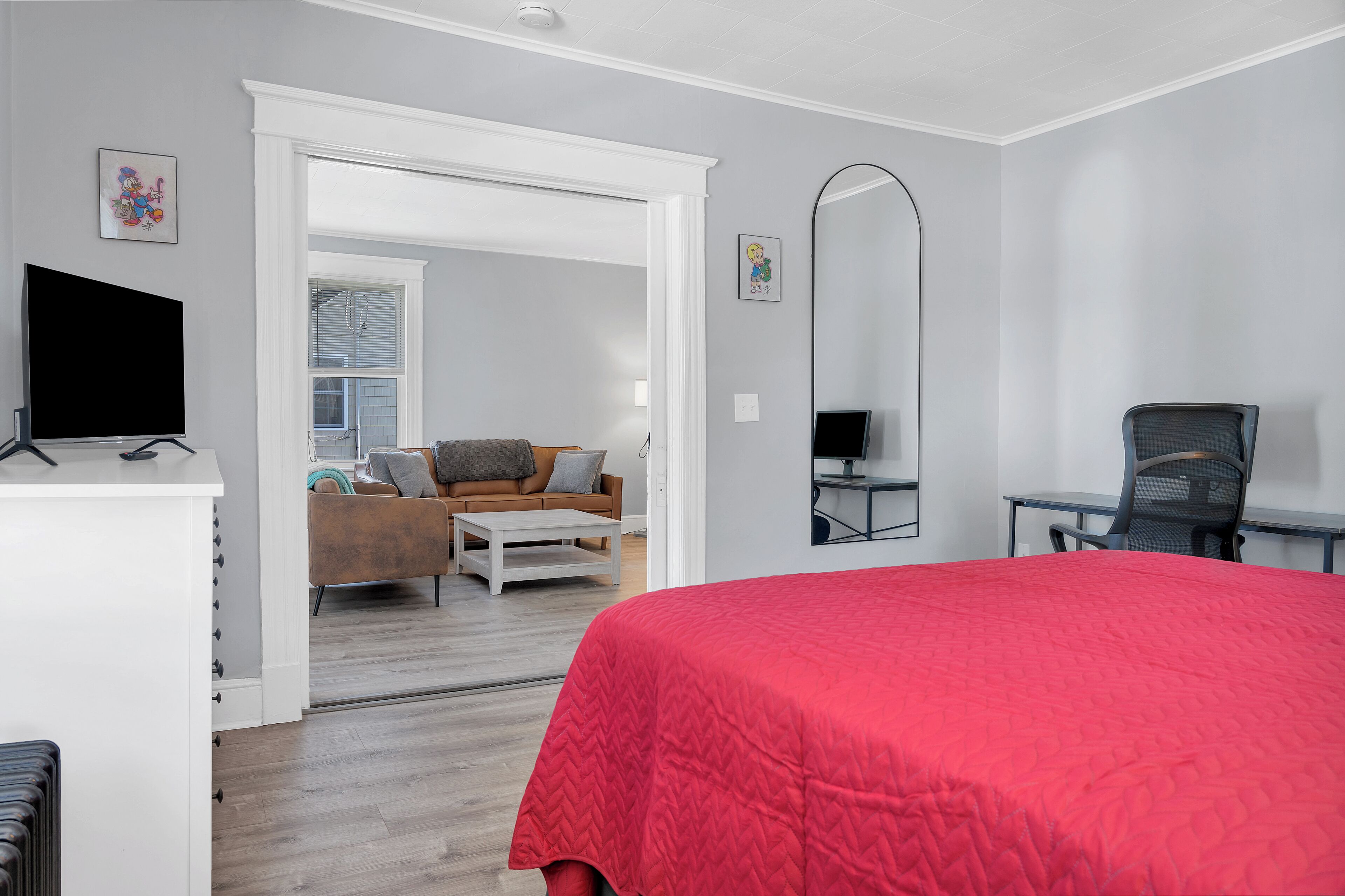 2 多间卧室、熨斗/熨衣板、WiFi、床单