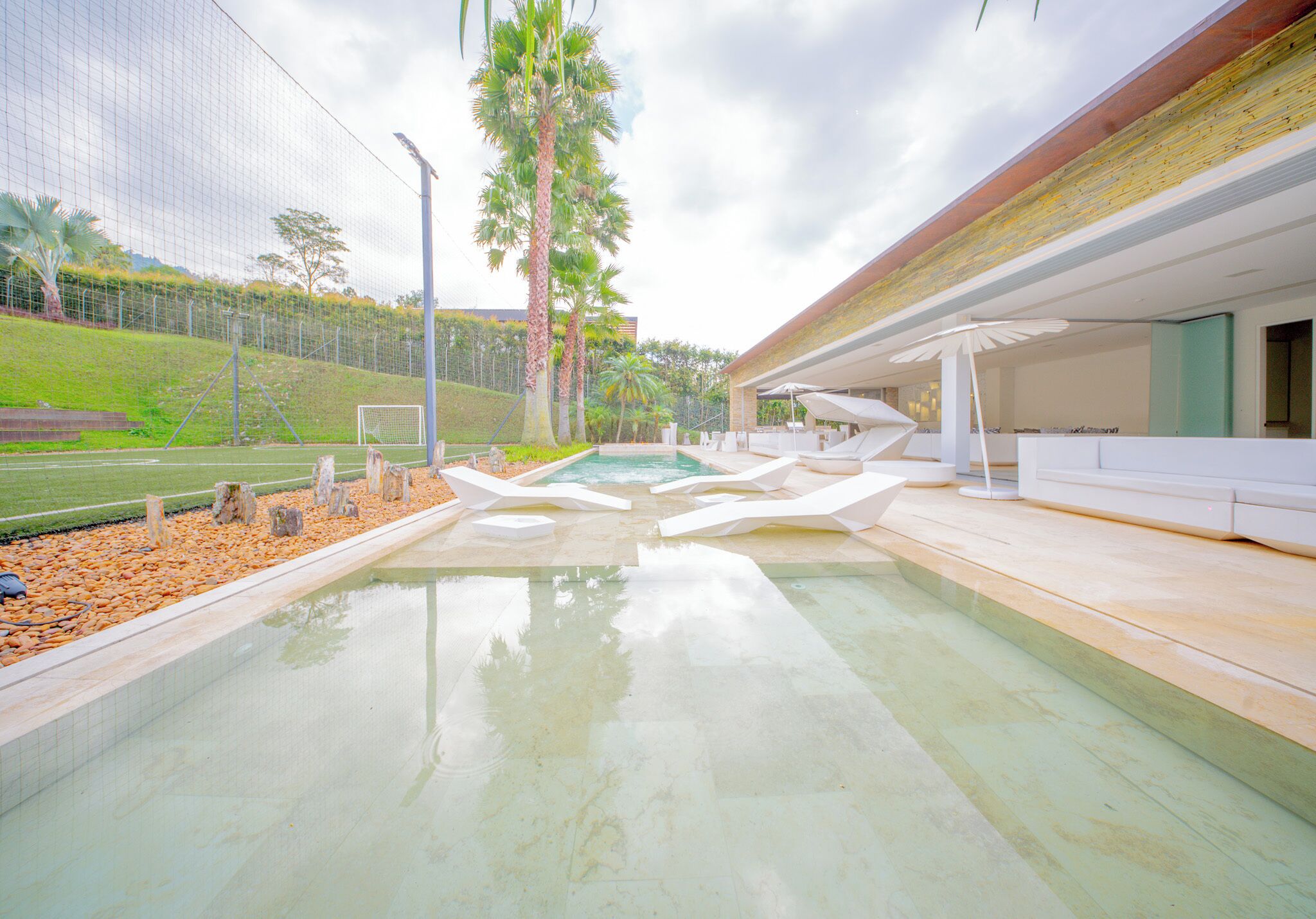 Udendørs pool, opvarmet pool