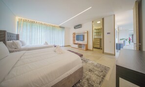 7 bedrooms, in-room safe, desk, iron/ironing board