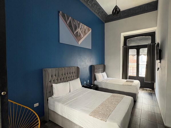 普通雙人房, 城市景觀 | 免費無線上網、床單