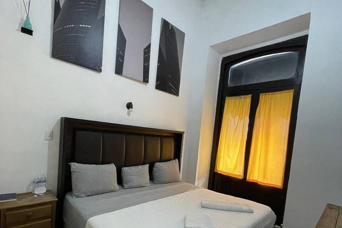 Comfort Room, City View | WiFi (free), bed sheets