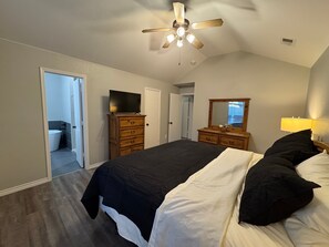 3 Schlafzimmer, Bügeleisen/Bügelbrett, WLAN, Bettwäsche