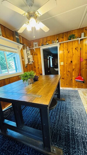 Interior - Cozy Peaceful 1 bedroom Cabin, that sleeps 6 - A perfect nature filled getaway. (Branch)