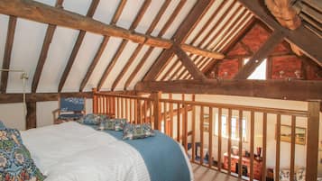 1 bedroom, individually decorated, individually furnished, free WiFi