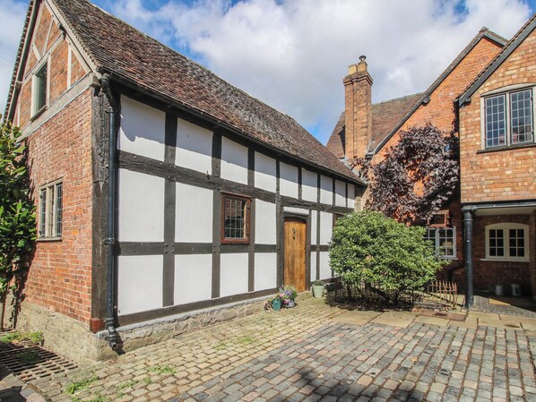 Exterior - Courtyard Cottage (Church Stretton)