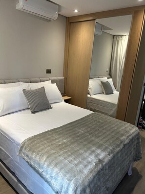 1 slaapkamer, een strijkplank/strijkijzer, wifi, beddengoed