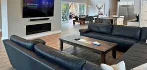 House | 8 bilik tidur, Internet 