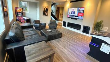 House | 8 bedrooms, Internet