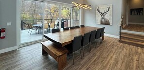 House | 8 bedrooms, Internet - Newly Built Luxury Chalet Indoor Pool Ski Lift (The Blue Mountains)