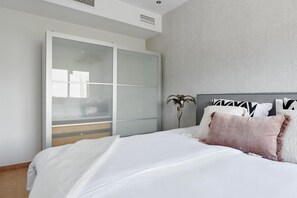 2 bedrooms