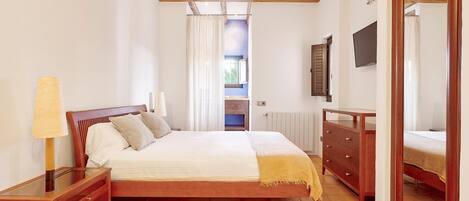 Villa, Smoking | 5 bedrooms