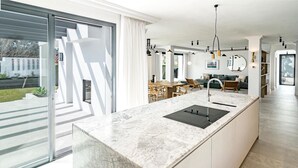 Biệt thự, phù hợp cho người khuyết tật