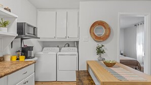 House | 2 bedrooms - Flint A (Waco)