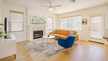 House | 5 bedrooms, Internet