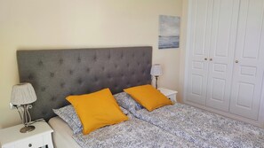 2 室のベッドルーム、WiFi、ベッドシーツ