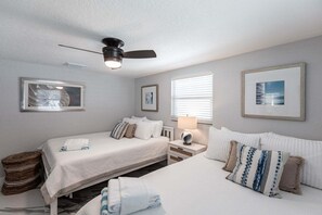 2 bedrooms, free WiFi, bed sheets - Casa Blanca C16 - Stay a While in Sand and Style (Sarasota)