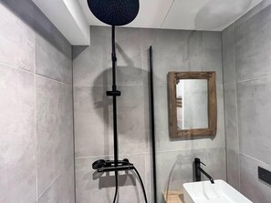 Bathroom - 230m from shops, 3rd floor, view valley, balcony, tv, 33m², Méribel-Mottaret (Méribel - Les Allues)