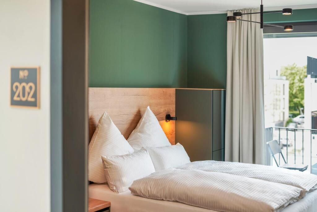 Double Room, Mobility Accessible | Desk, laptop workspace, iron/ironing board, free WiFi