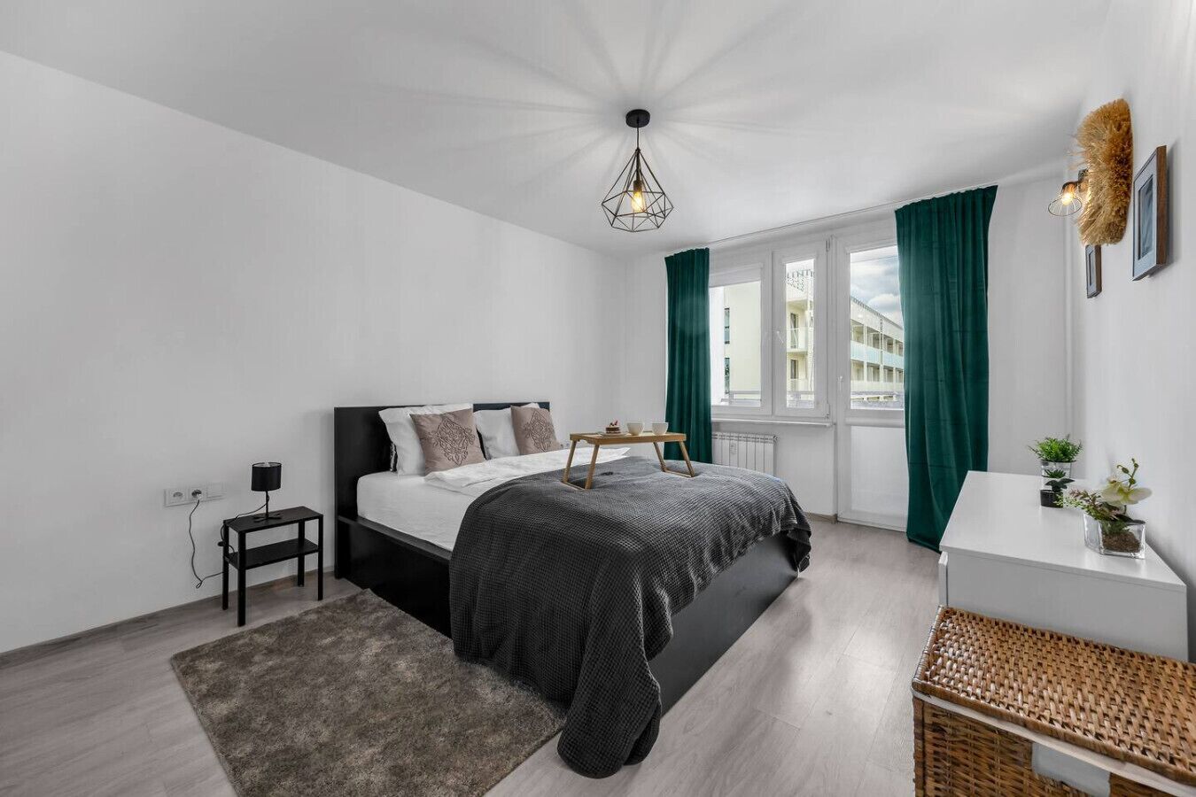 1 chambre, fer et planche à repasser, Wi-Fi gratuit, draps fournis