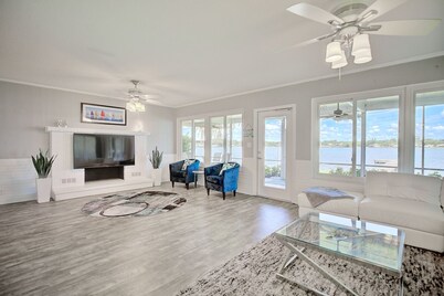 Relax, Recharge, and Reconnect at This Amenity-Packed Lakefront Retreat!